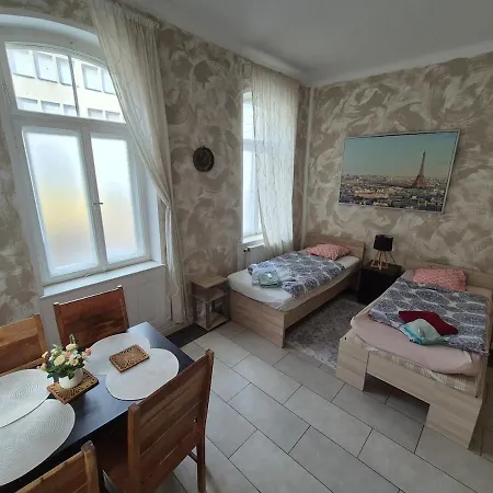 Апартаменты Rundum Sorglos Im Herzen Der Stadt Эсслинген