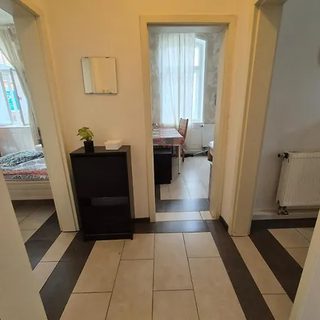 Rundum Sorglos Im Herzen Der Stadt Апартаменты *